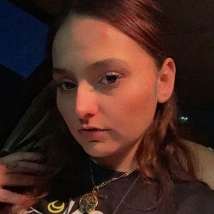 Meet your Posher, Corrina